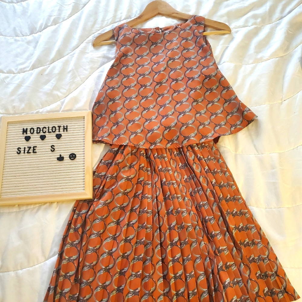 Unique vintage 70s pattern dress